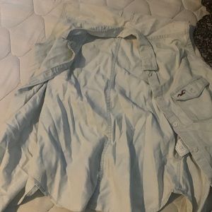 Hollister sleeveless button up